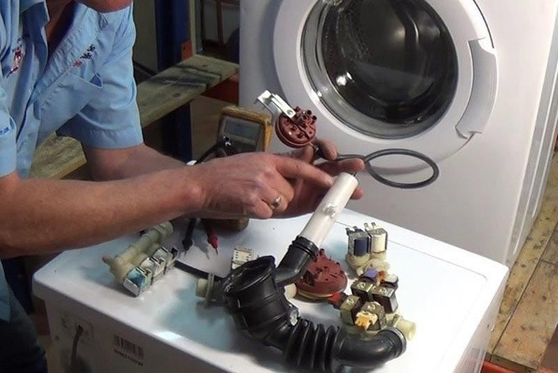 تعمیر و تعویض برد ماشین لباسشویی ال جی را به تعمیرکار ماهر بسپارید